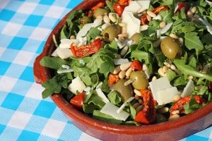 salade met olijven
