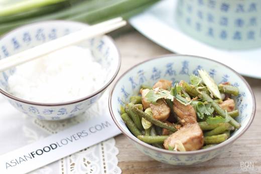 Thaise Kip met diverse sauzen