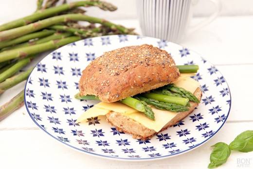 asperges op een broodje