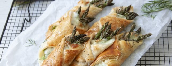 banner-asperge-bladerdeeg bladerdeeg met groene asperges