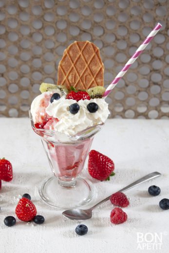 ijscoupe met vers fruit