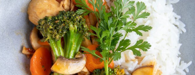 BANNER-kip-met-broccoli rijst met kip en groente
