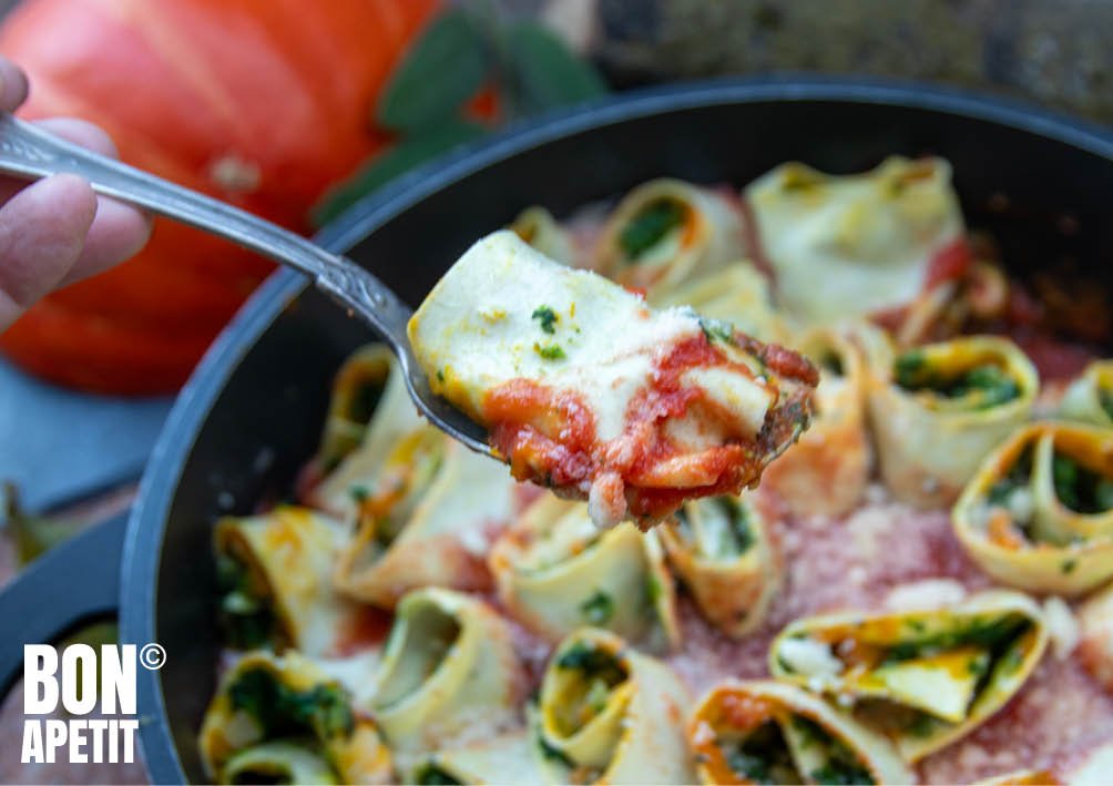 pasta met pompoen en spinazie uit de oven